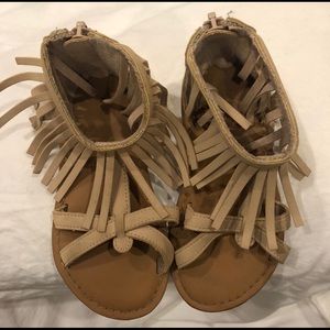 Gladiator Sandal w fringe